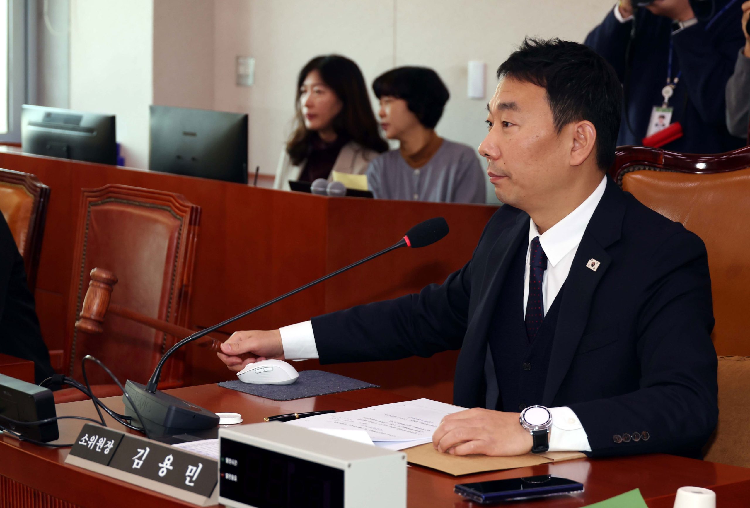 Rep. Kim Yong-min Denies Unilateral Prosecutors’ Claims