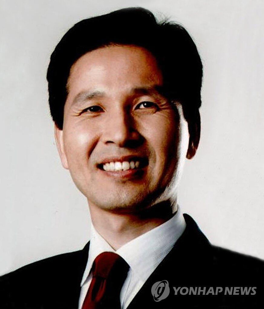 Ex-Rep. Ooh Gets 3½ Years in Corruption Case