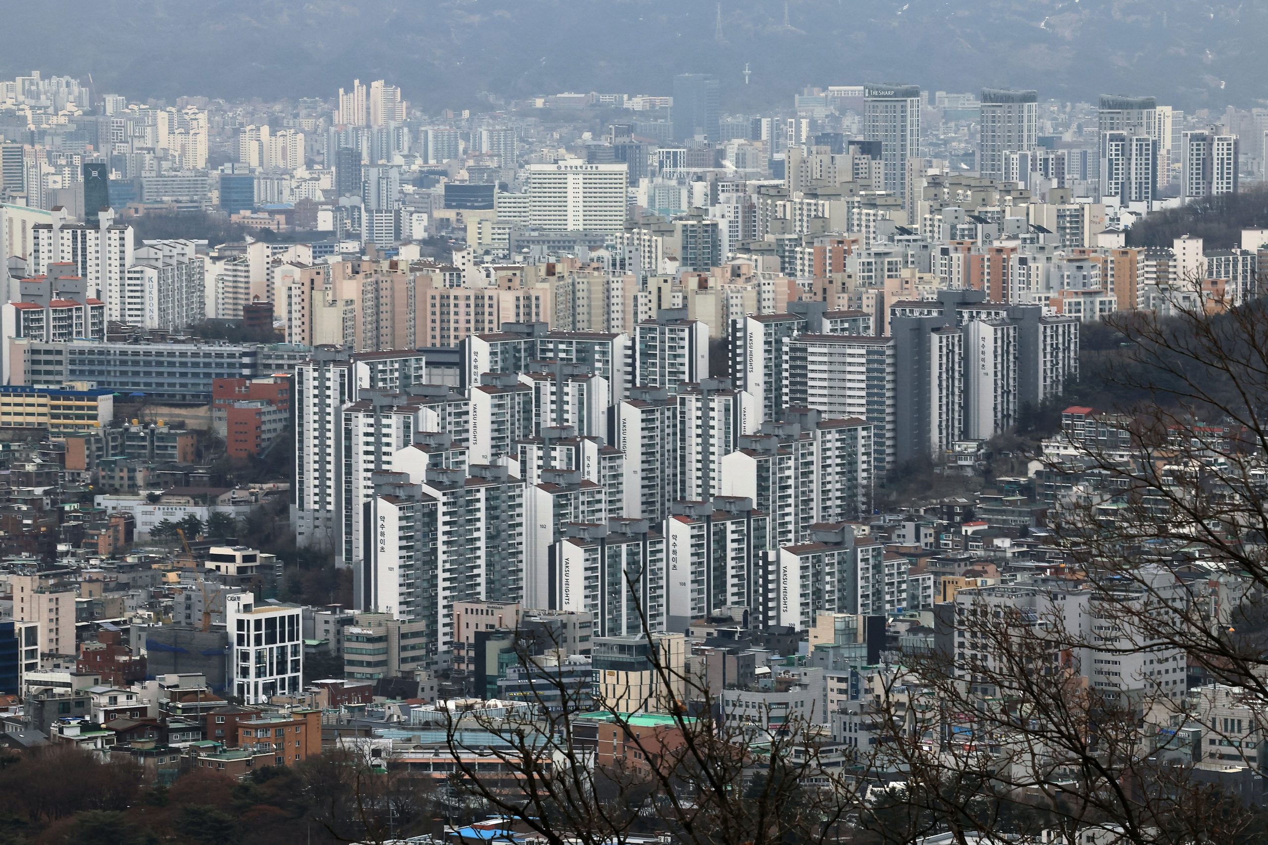 Seoul Property Gifts Exceed Annual Total